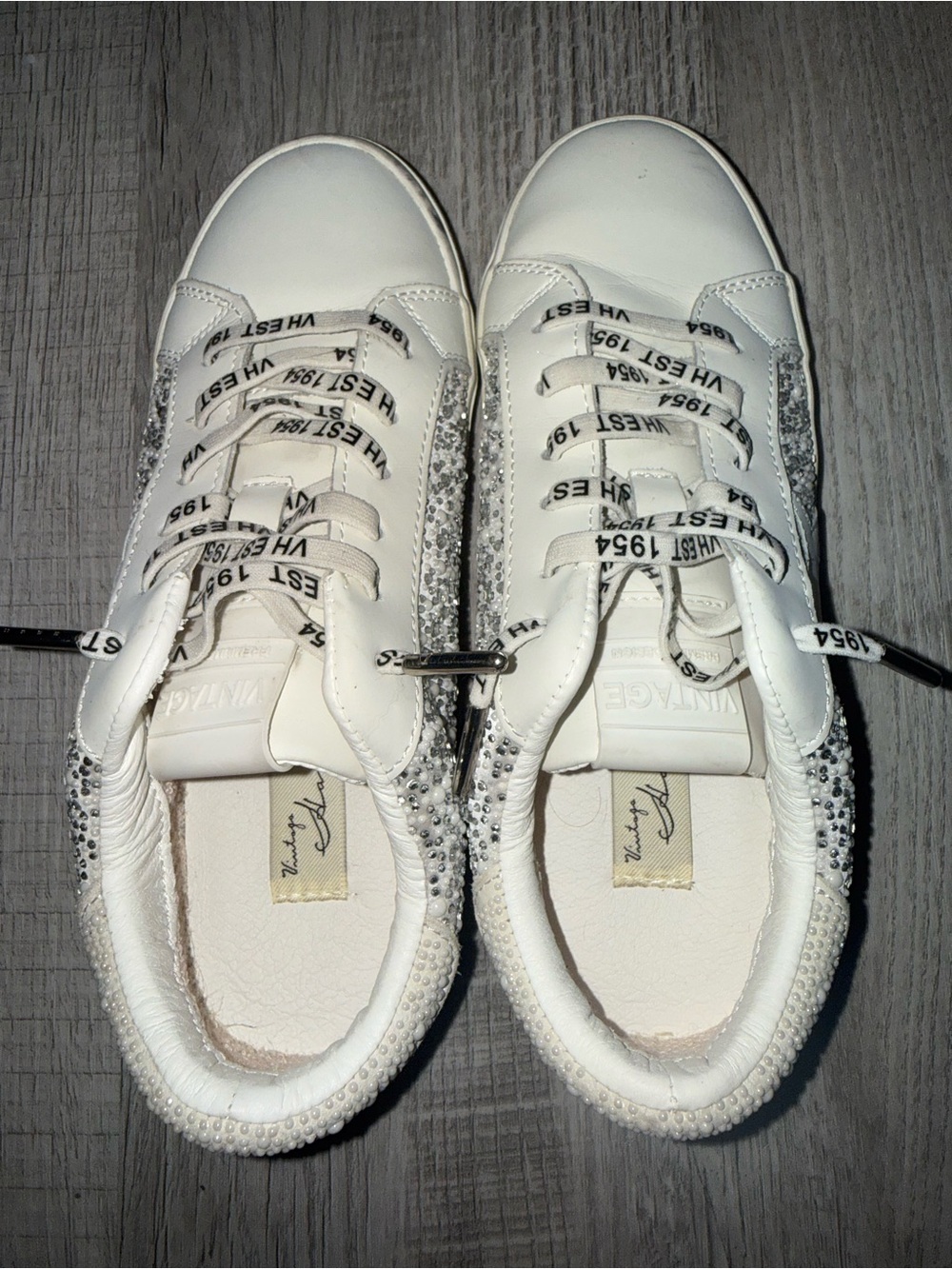 Vintage Havana Rhinestone Pearl Star Sneakers White Silver Women’s Size 6.5